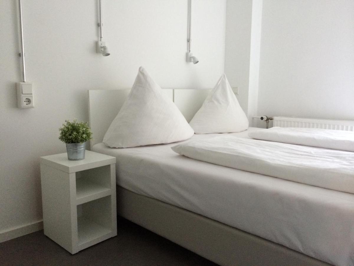 Apartment&Rooms Near Brandenburg Gate Berlim Exterior foto